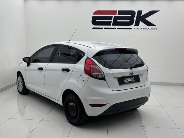 2017-Ford-Fiesta-14-Ambiente-5-dr image:3