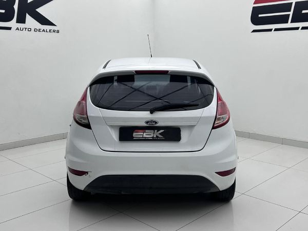 2017-Ford-Fiesta-14-Ambiente-5-dr image:4
