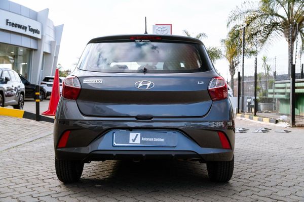 2022-Hyundai-Grand-i10-12-Fluid image:5