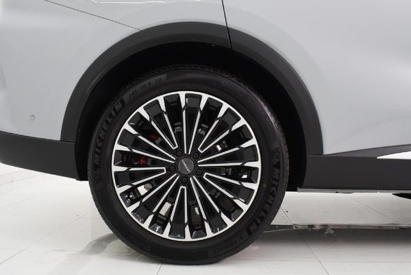 2026-Omoda-C9-15T-AWD-Phev image:4