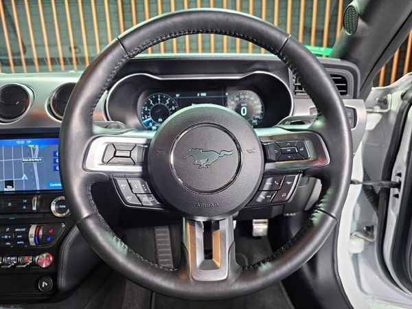 2019-Ford-Mustang-50-GT-Auto image:10