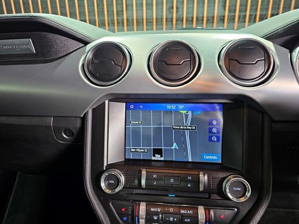 2019-Ford-Mustang-50-GT-Auto image:13