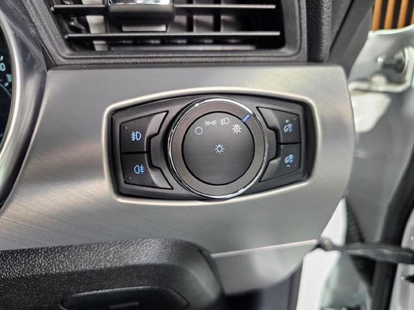 2019-Ford-Mustang-50-GT-Auto image:17