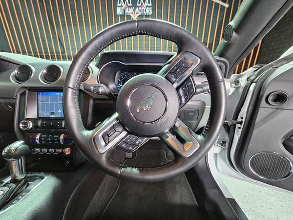 2019-Ford-Mustang-50-GT-Auto image:18