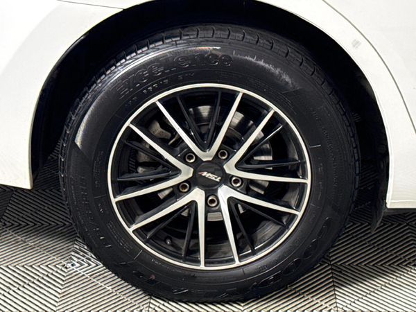 2023-Toyota-Corolla-Quest-18-Plus image:7