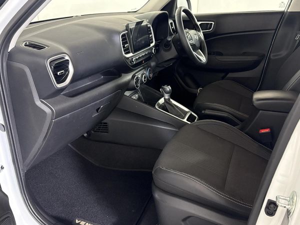 2022-Hyundai-Venue-10-TGDI-Fluid-Auto image:7