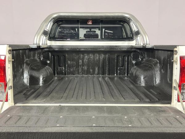 2020-Toyota-Hilux-24-GD-6-Raised-Body-SRX-Auto-Double-Cab image:13