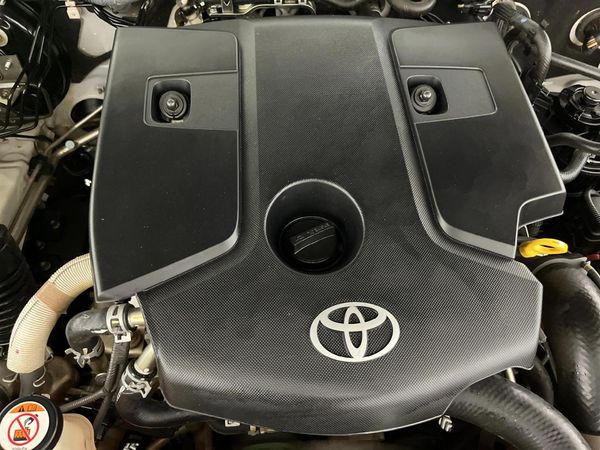 2020-Toyota-Hilux-24-GD-6-Raised-Body-SRX-Auto-Double-Cab image:14
