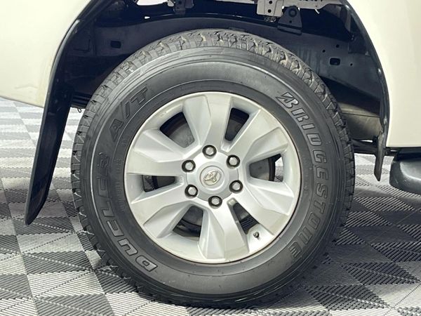 2020-Toyota-Hilux-24-GD-6-Raised-Body-SRX-Auto-Double-Cab image:7
