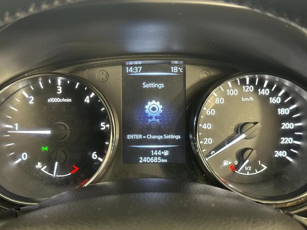 2014-Nissan-Qashqai-15-dCi-Acenta-Design image:2