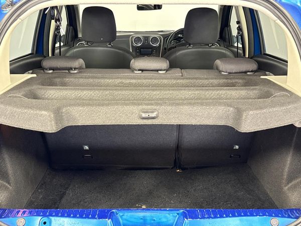 2015-Renault-Sandero-900T-Stepway image:14