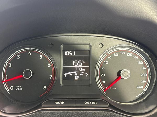 2025-Volkswagen-Polo-Vivo-14 image:2