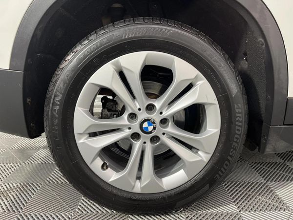 2016-BMW-X1-sDrive18i-Auto image:7