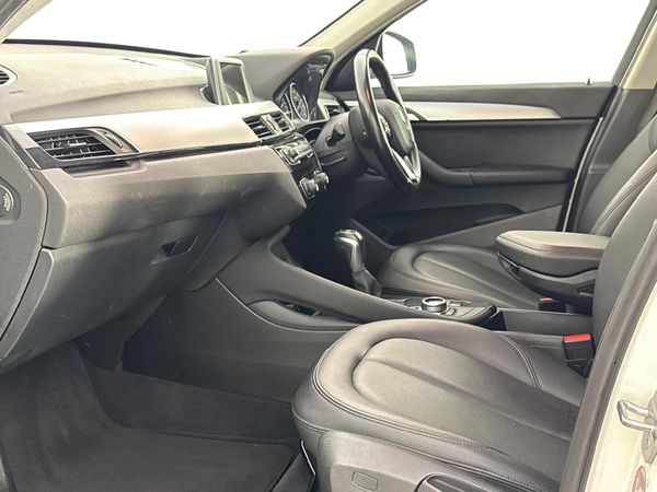 2016-BMW-X1-sDrive18i-Auto image:8