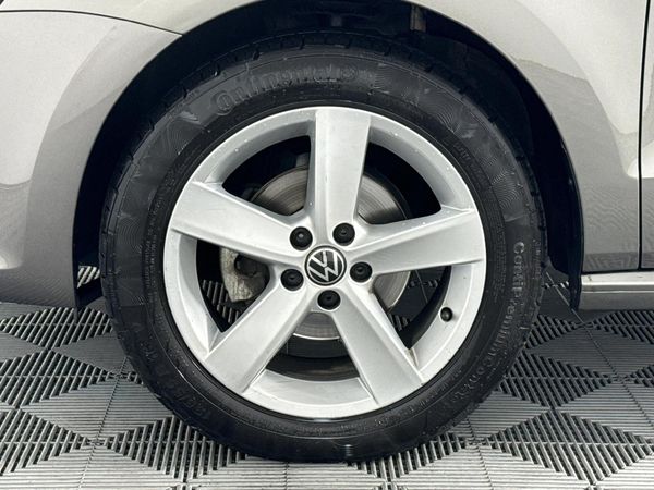2024-Volkswagen-Polo-Vivo-16-Comfortline-Auto-5-dr image:4