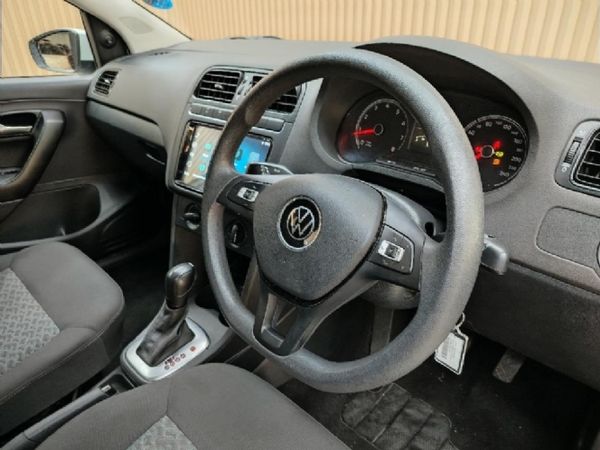 2024-Volkswagen-Polo-Vivo-16-Comfortline-Auto-5-dr image:9