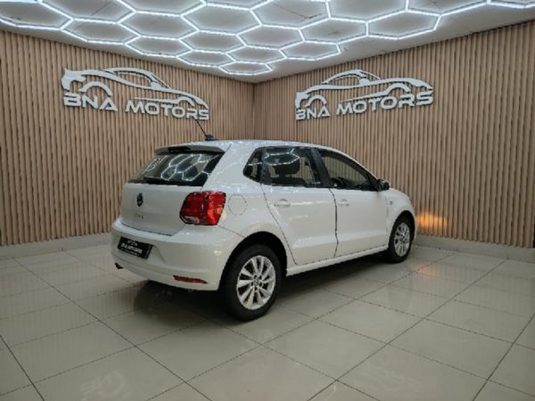2024-Volkswagen-Polo-Vivo-16-Comfortline-Auto-5-dr image:6