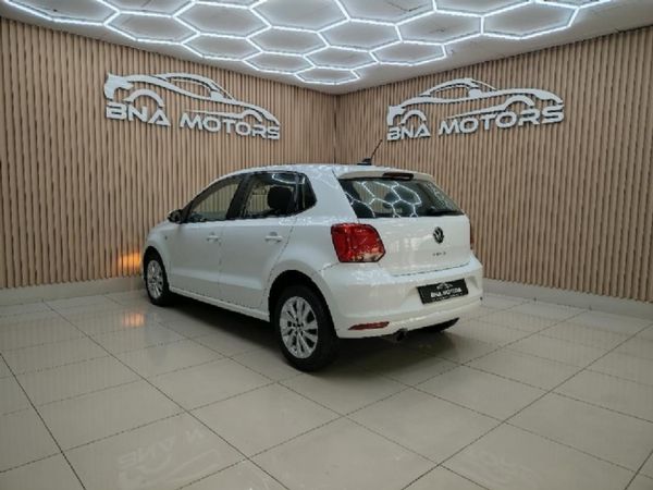2024-Volkswagen-Polo-Vivo-16-Comfortline-Auto-5-dr image:7