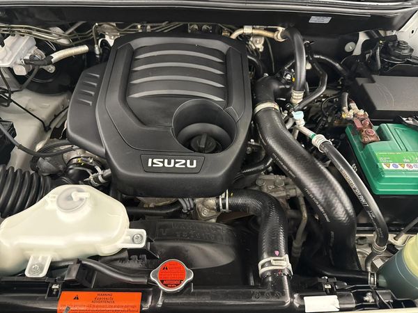 2023-Isuzu-D-Max-19-DDI-L-4x4-Double-Cab image:14