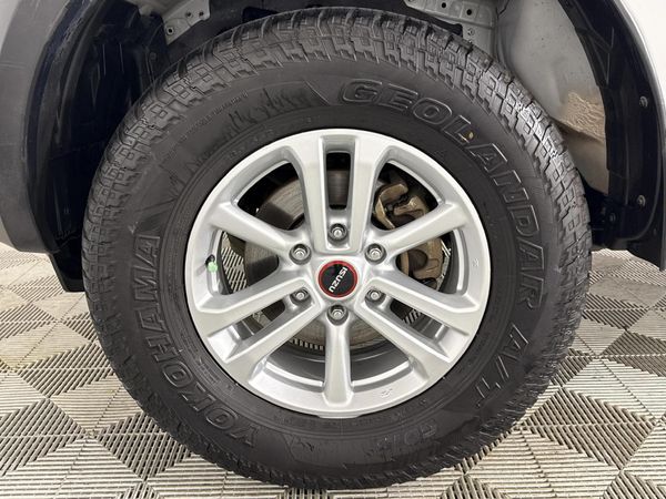 2023-Isuzu-D-Max-19-DDI-L-4x4-Double-Cab image:4
