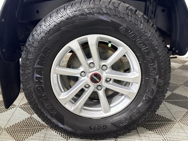 2023-Isuzu-D-Max-19-DDI-L-4x4-Double-Cab image:6