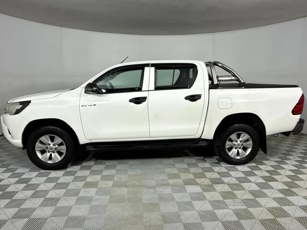 2017-Toyota-Hilux-24-GD-6-Raised-Body-SRX-Double-Cab image:17