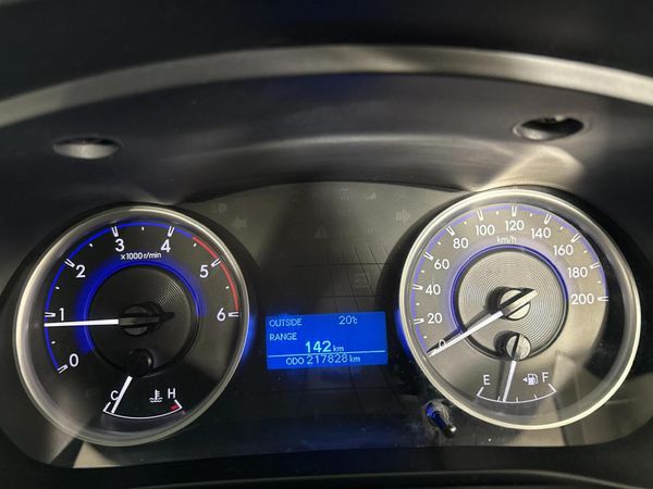 2017-Toyota-Hilux-24-GD-6-Raised-Body-SRX-Double-Cab image:2