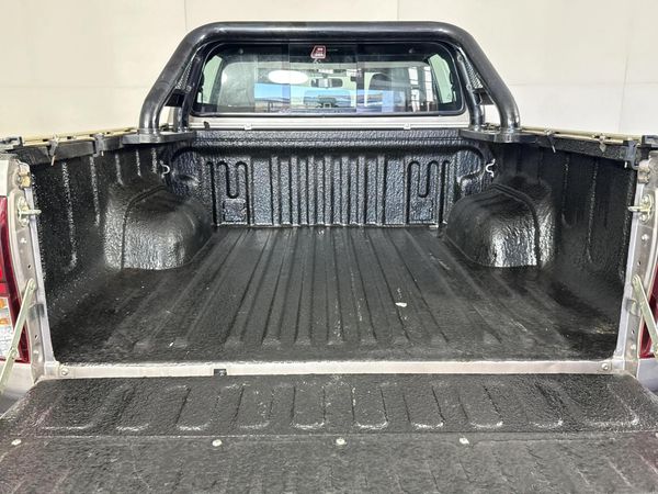 2019-Toyota-Hilux-28-GD-6-Raider-4x4-Auto-Double-Cab image:13
