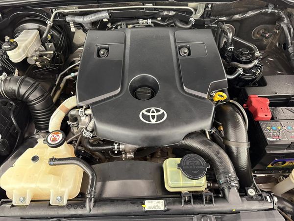 2019-Toyota-Hilux-28-GD-6-Raider-4x4-Auto-Double-Cab image:14