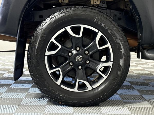 2019-Toyota-Hilux-28-GD-6-Raider-4x4-Auto-Double-Cab image:6