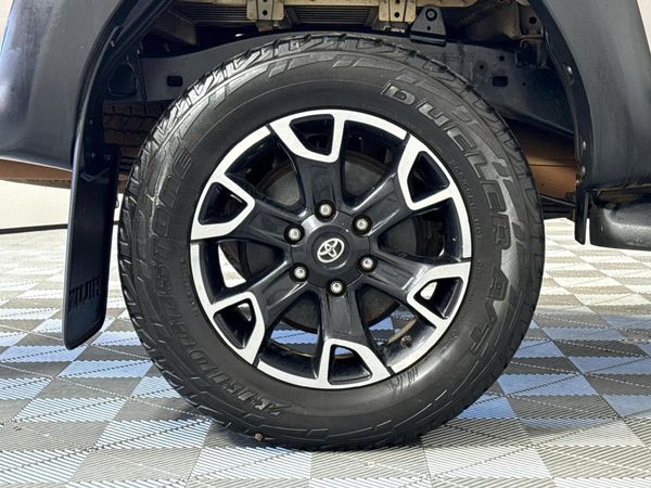 2019-Toyota-Hilux-28-GD-6-Raider-4x4-Auto-Double-Cab image:7