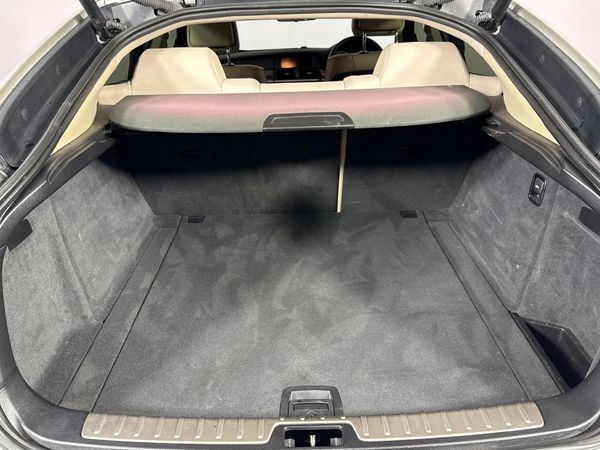 2010-BMW-X6-xDrive35i image:16