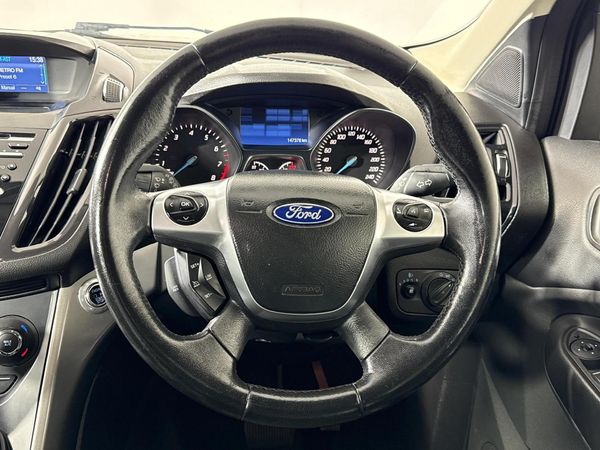 2015-Ford-Kuga-15-EcoBoost-Trend-Auto image:11