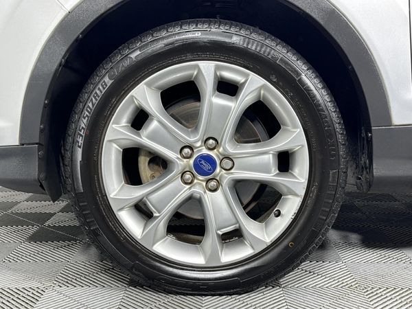 2015-Ford-Kuga-15-EcoBoost-Trend-Auto image:4
