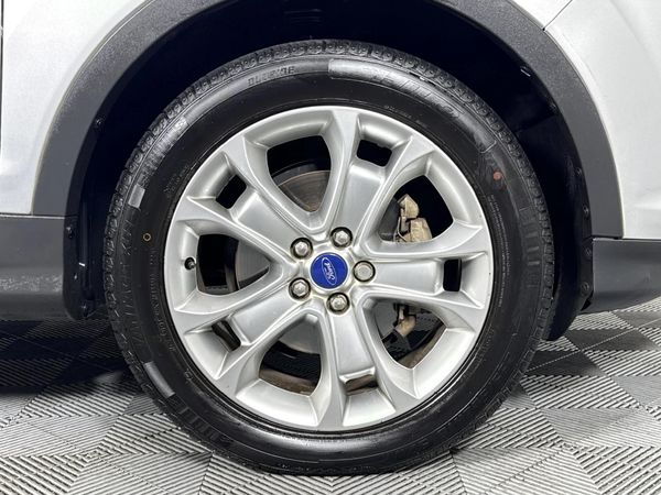 2015-Ford-Kuga-15-EcoBoost-Trend-Auto image:5