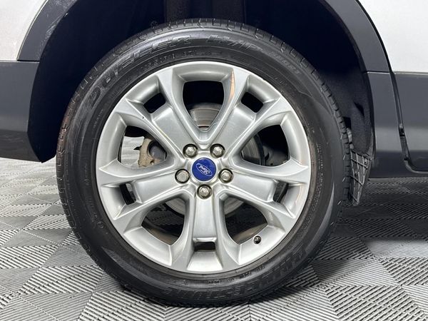 2015-Ford-Kuga-15-EcoBoost-Trend-Auto image:7