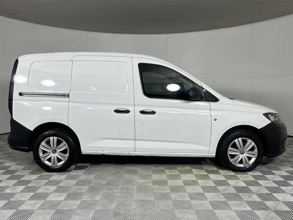 2023-Volkswagen-Caddy-Cargo-20-TDI-81kw-Panel-Van image:9