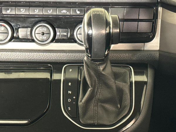 2016-Volkswagen-Caravelle-T6-20-BiTDI-Comfortline-Auto image:10