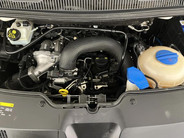 2016-Volkswagen-Caravelle-T6-20-BiTDI-Comfortline-Auto image:13