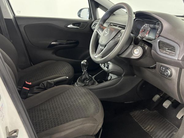 2017-Opel-Corsa-10T-EcoFlex-Essentia-5-dr image:9