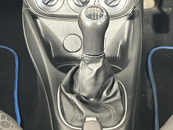 2017-Opel-Corsa-10T-EcoFlex-Essentia-5-dr image:10