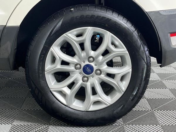 2016-Ford-EcoSport-15-TiVCT-Titanium-Auto image:6