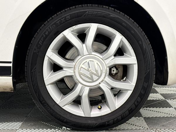 2015-Volkswagen-Up-Move-Up-10-3-dr image:3