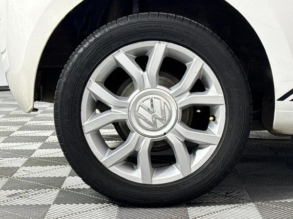 2015-Volkswagen-Up-Move-Up-10-3-dr image:4