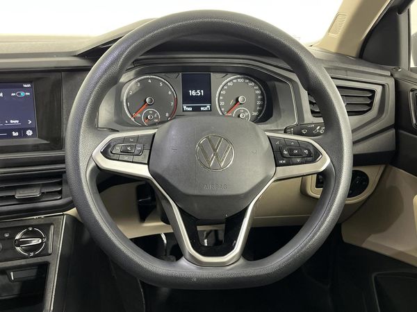 2022-Volkswagen-Polo-Classic-16-Life image:9