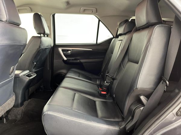 2025-Toyota-Fortuner-24-GD-6-RB-Auto image:3
