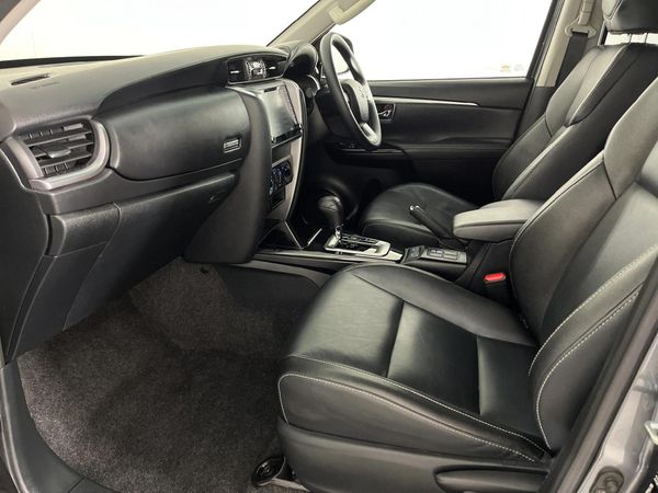2025-Toyota-Fortuner-24-GD-6-RB-Auto image:5