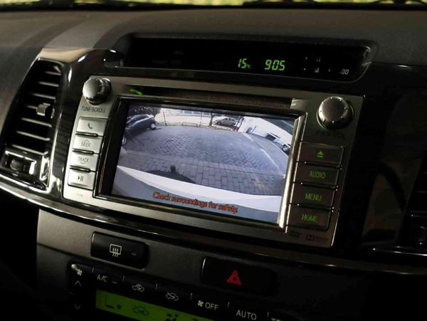 2015-Toyota-Fortuner-30-D-4D-4x4-Auto image:15