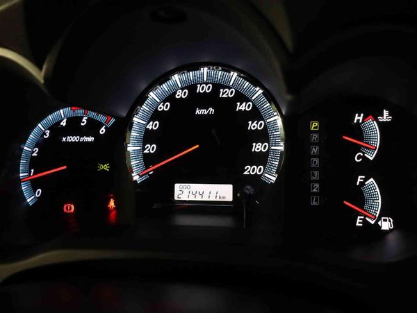 2015-Toyota-Fortuner-30-D-4D-4x4-Auto image:17