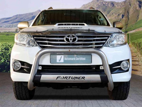 2015-Toyota-Fortuner-30-D-4D-4x4-Auto image:6